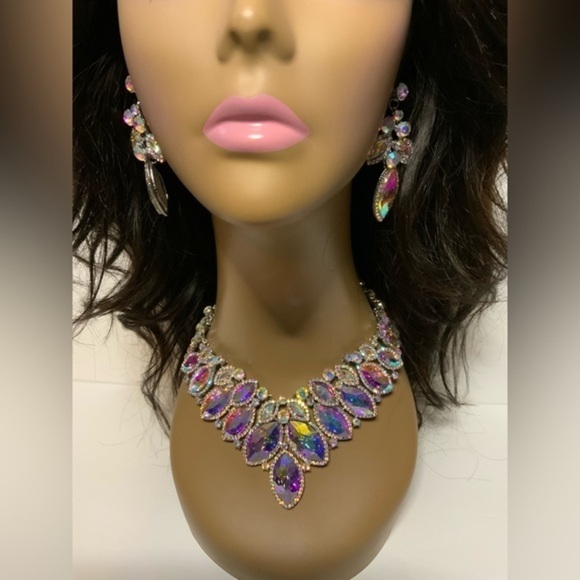 Statement Necklace & Earring Set - Picture 2 of 7